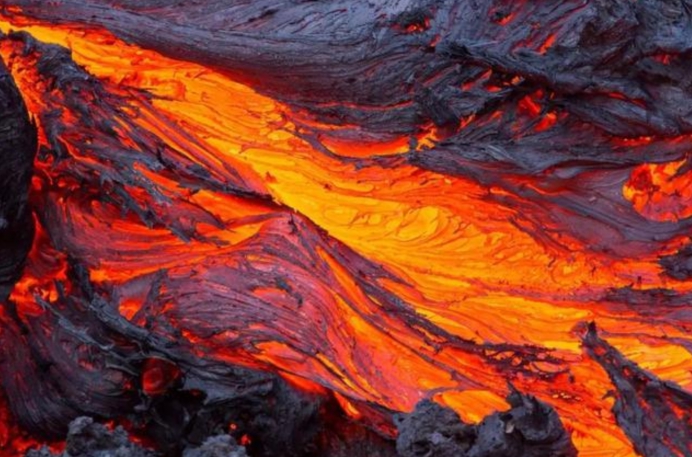 一个月发生1000多次地震，美国黄石火山再现异常，霍金预言对的？