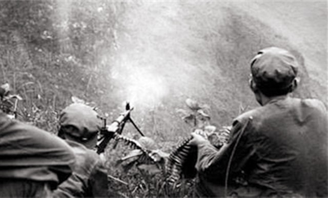 对越自卫反击战中，有哪几位首长儿子在战场上壮烈牺牲？
