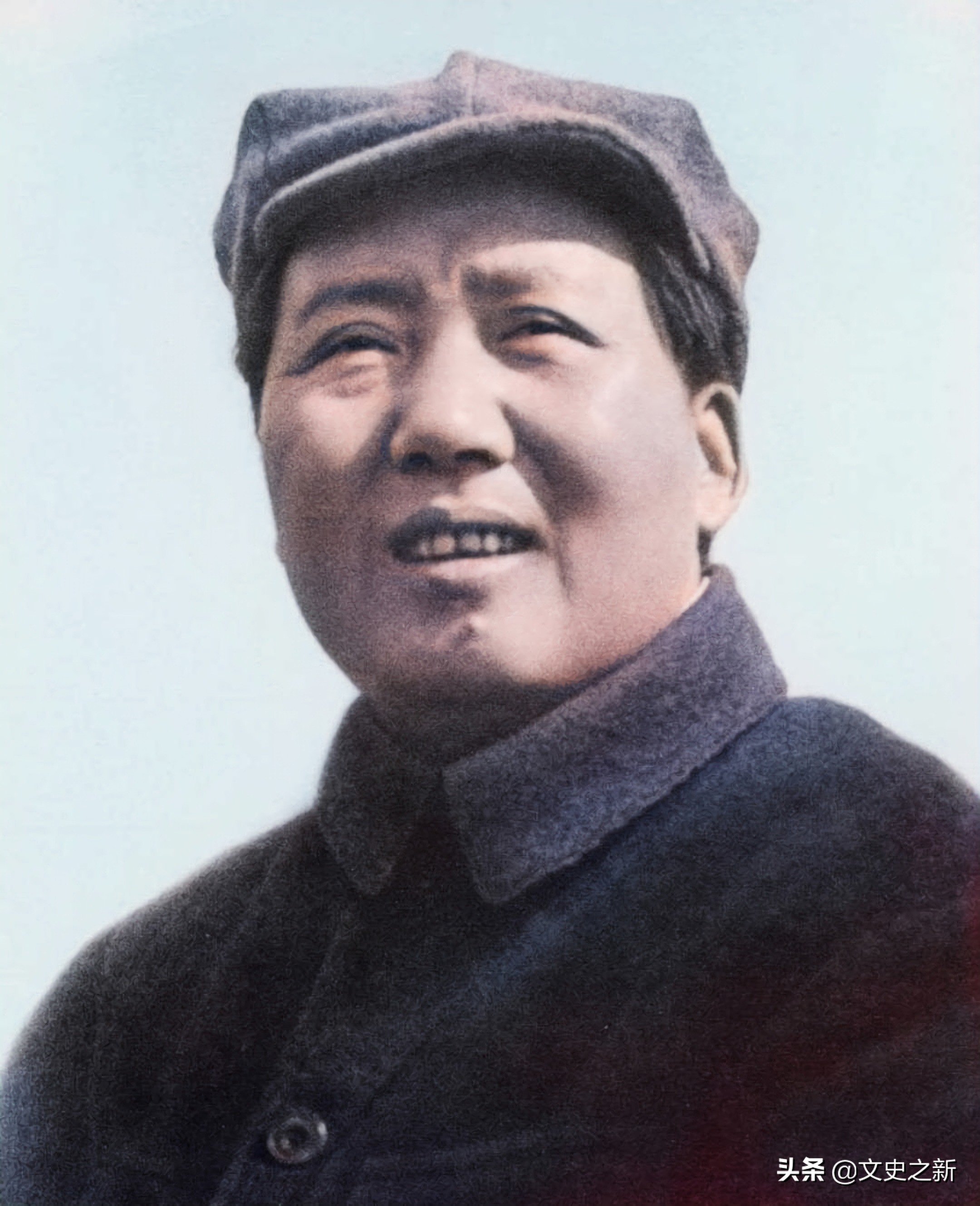 毛泽东去世前唐山大地震，医生回忆：毛主席嚎啕大哭，病床批文件