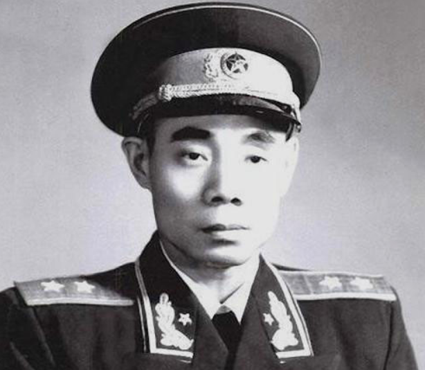俞惠如：丈夫是开国中将，一生养育12个儿女，总理称她是航空母舰