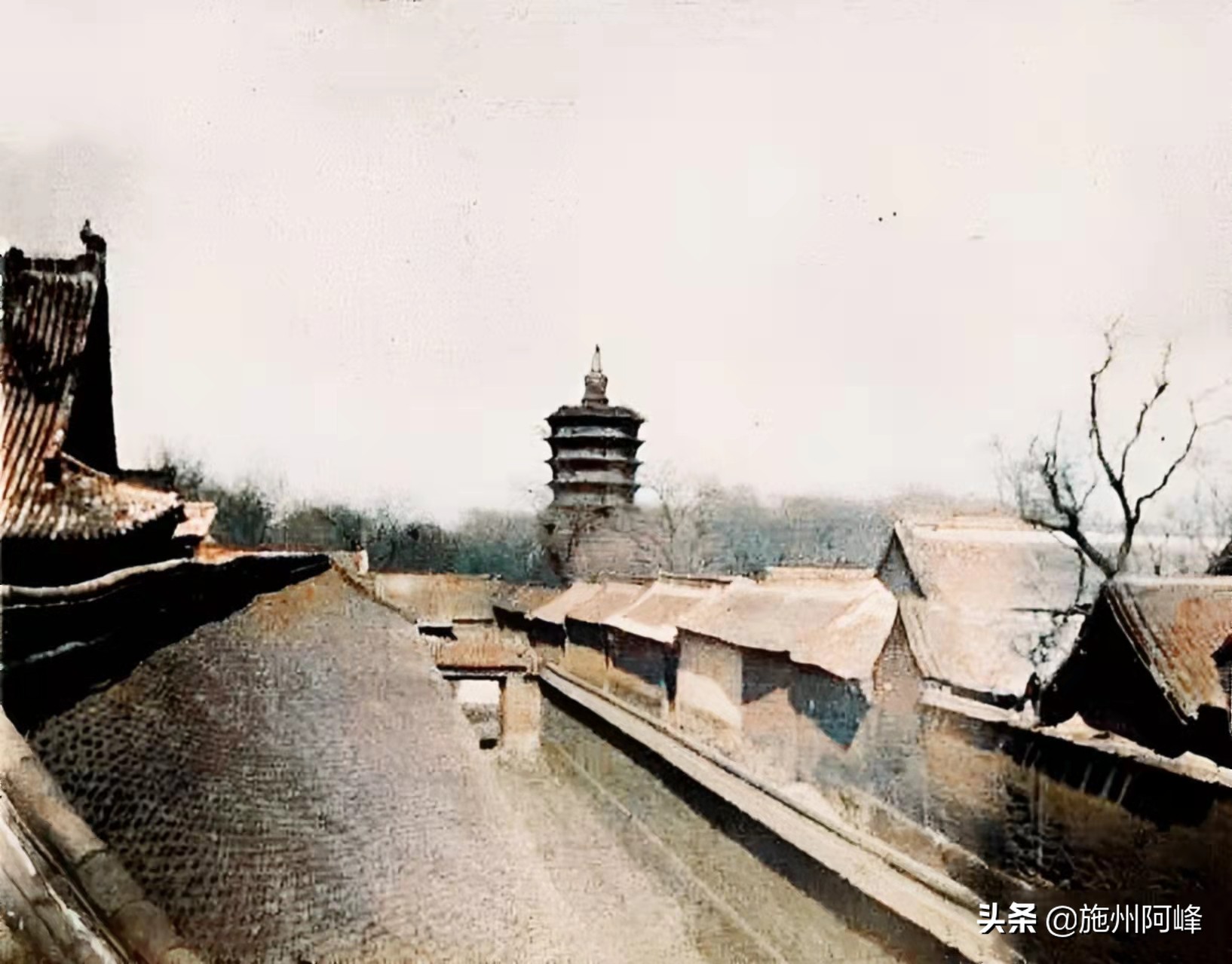 老照片：1908年的河南安阳，彰德府的鼓楼，天宁寺的宝塔