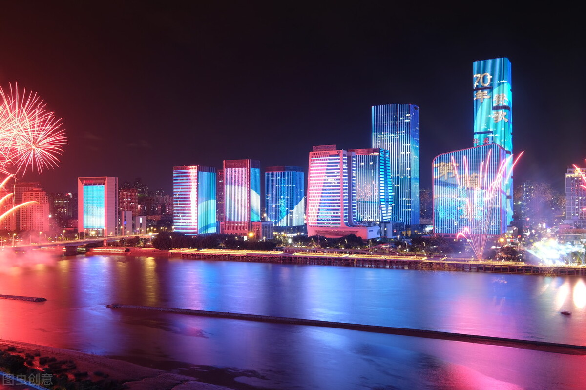 2022年上海跨年好去处推荐，这6个地方一定不能错过，氛围感满满