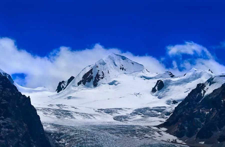 西藏私藏的世界级美景，真正的冰雪世界，仿佛瞬间到了南极