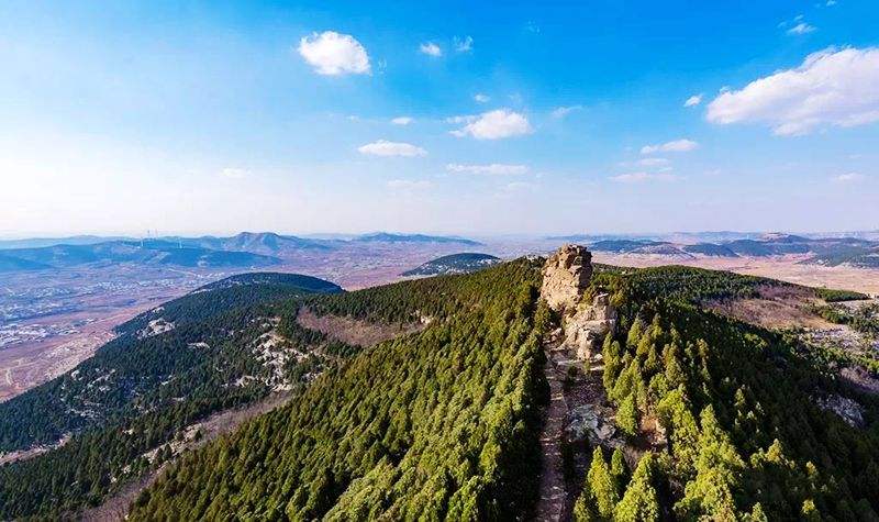 山东一定要去的景区，山泉流淌、古迹众多，是休闲度假的理想圣地