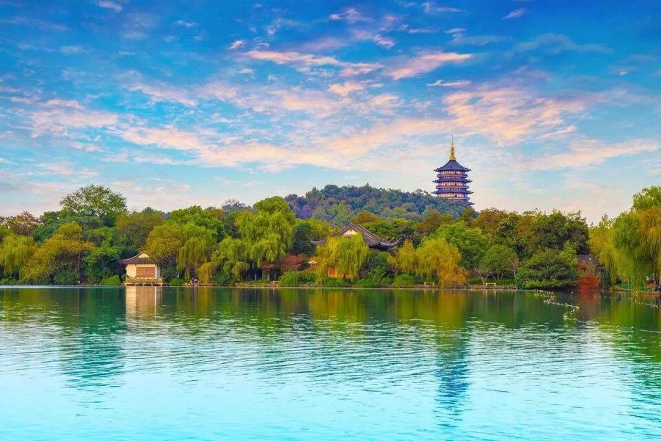 一阕江城子，一片山水情：苏轼在西湖写的这首词，读来动人心扉