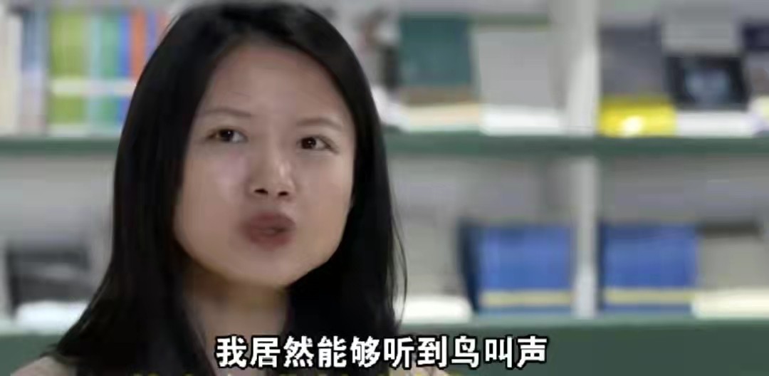 90后女博士获感动中国年度人物，年幼失聪的她，到底经历了什么？