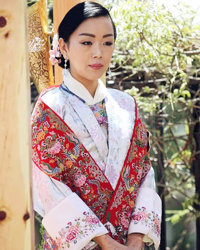 被称为“雪莲之花”的不丹二公主，坚守爱情，穿出本色——索南