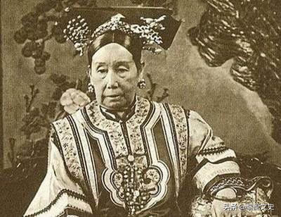 慈禧的侄女清皇太后隆裕，清朝最后一个收场的人-爱读书
