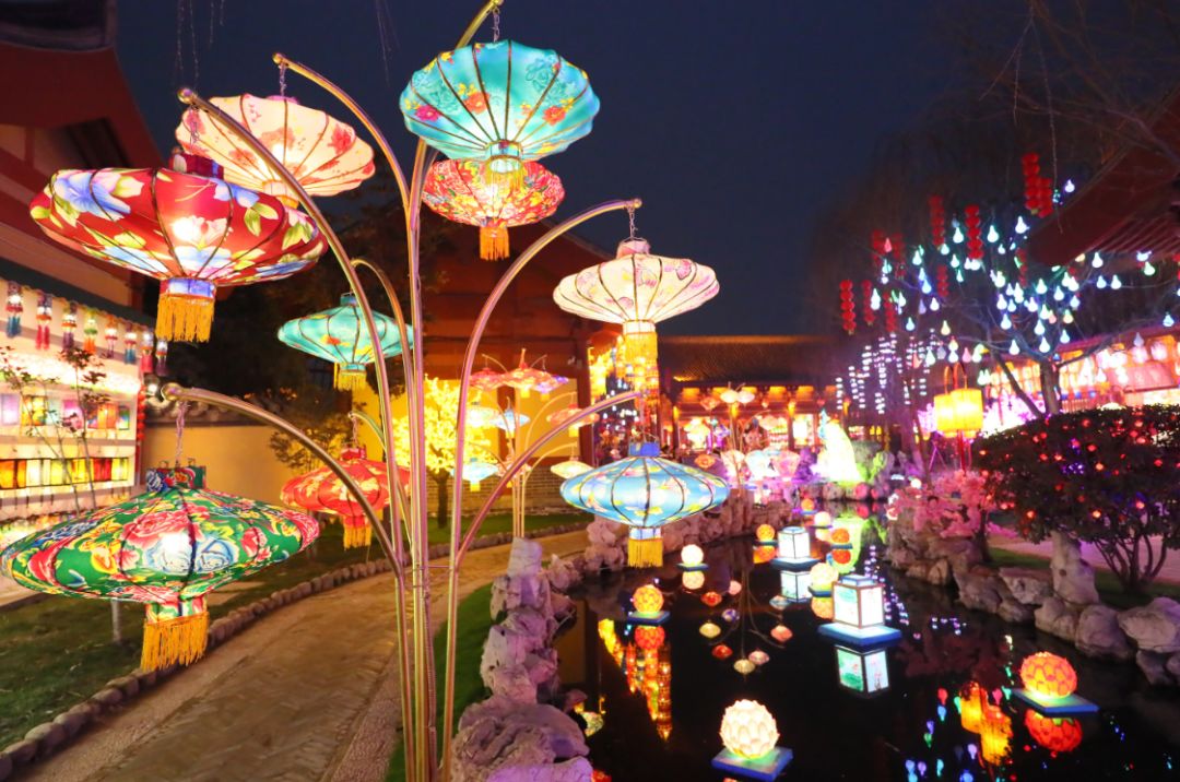 方兴未艾的元宵节，在北宋时是怎样的景象？且看柳永的两首元宵词