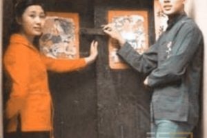 老照片故事：1981年，李连杰与丁岚在《少林寺》拍摄期间的留影