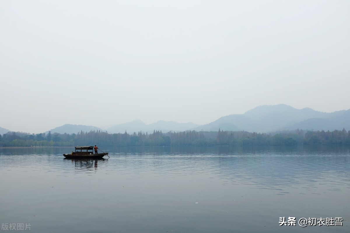 何以报他纨扇，馈一筐梅实，探幽龚自珍仲夏情词里的断肠