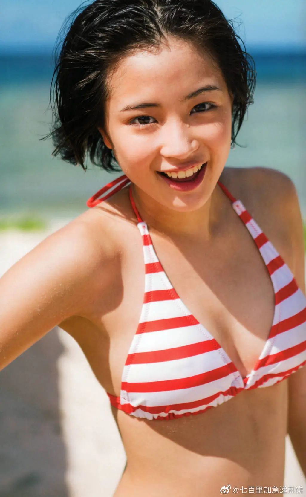 日本女星广濑铃的靓丽写真！雪肤玉貌太性感美艳了