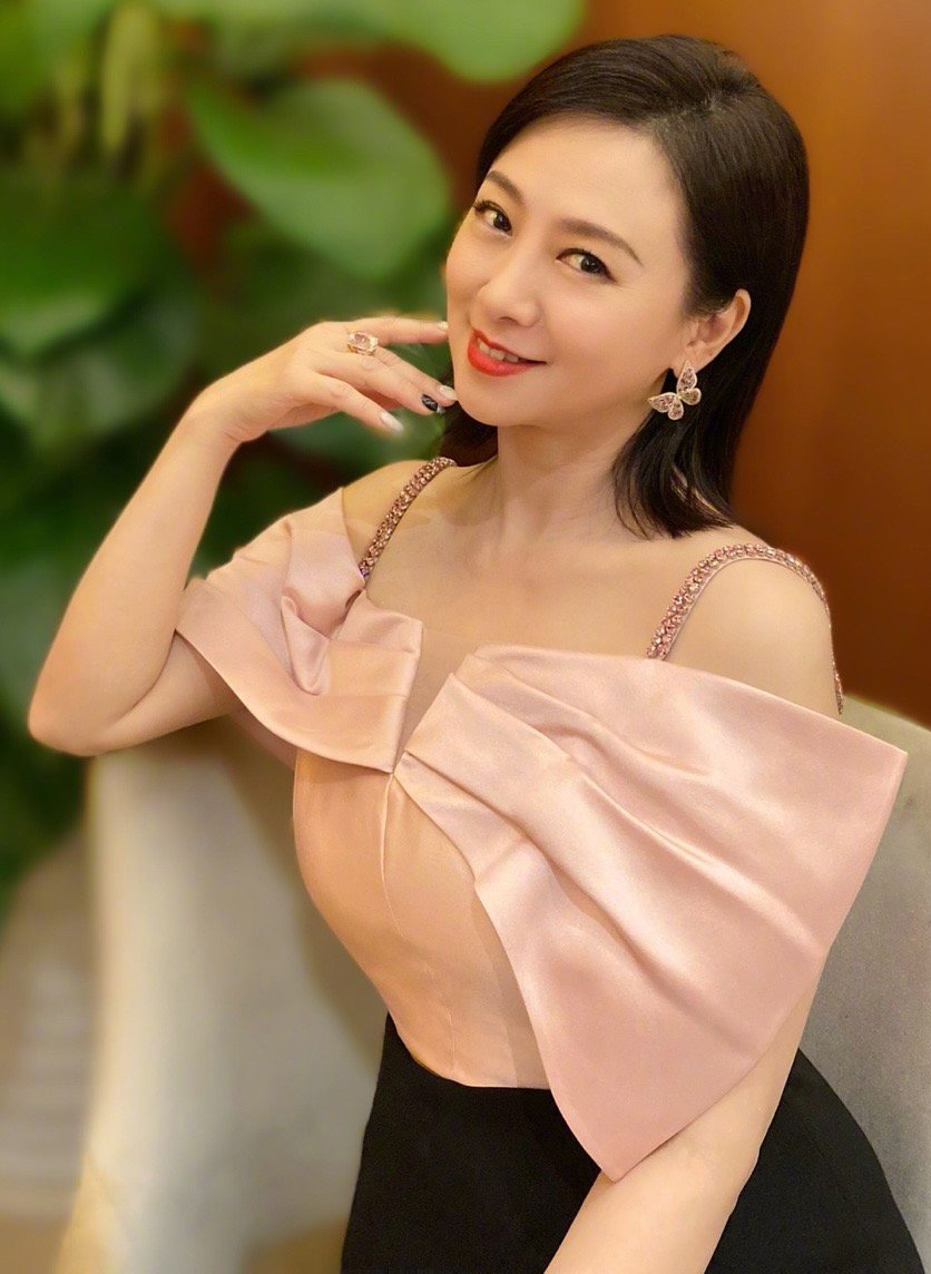 这些中年女星身材真好，个个珠圆玉润，充满健康美和女人味