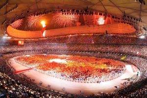 2008年北京奥运会惊艳的开幕式之前，中国承受了无数来自各方的舆论攻击