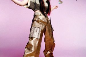 欧阳娜娜最新时尚大片，上演Y2K风格甜辣十足，造型百变演绎多样少女感
